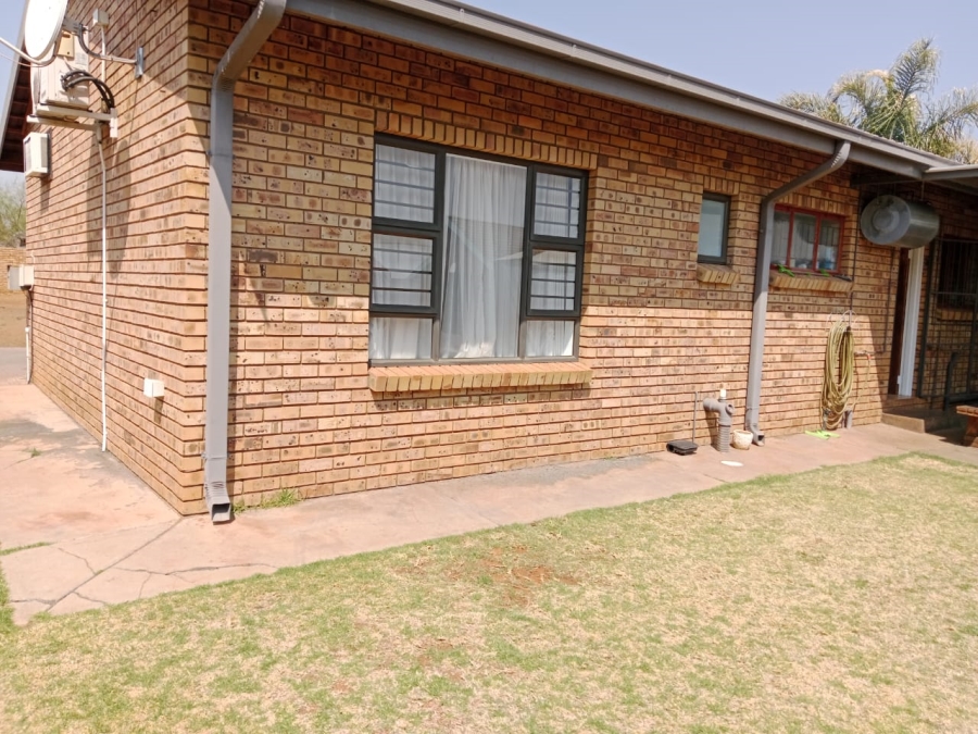 2 Bedroom Property for Sale in Kuruman Northern Cape